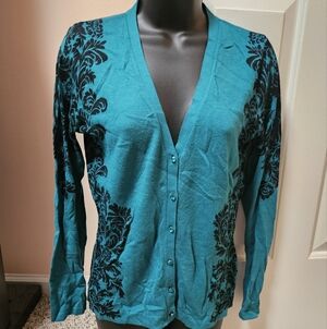 New York & Company V-Neck Sweater in Teal and Black With Feathered Detail